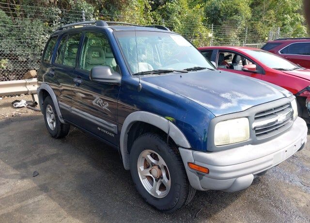 2004 CHEVROLET Tracker