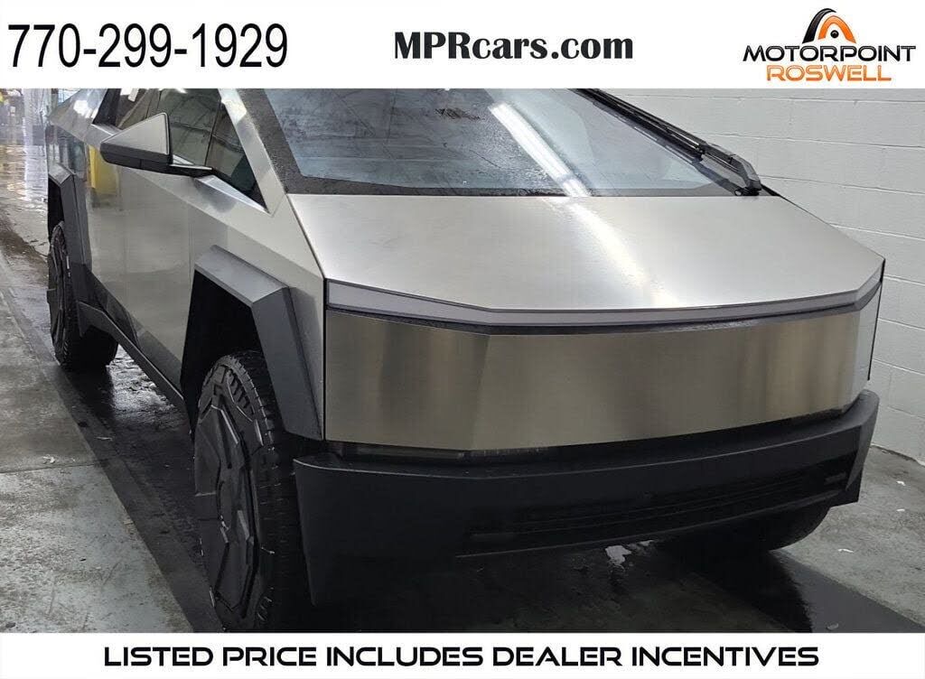 2024 TESLA Cybertruck