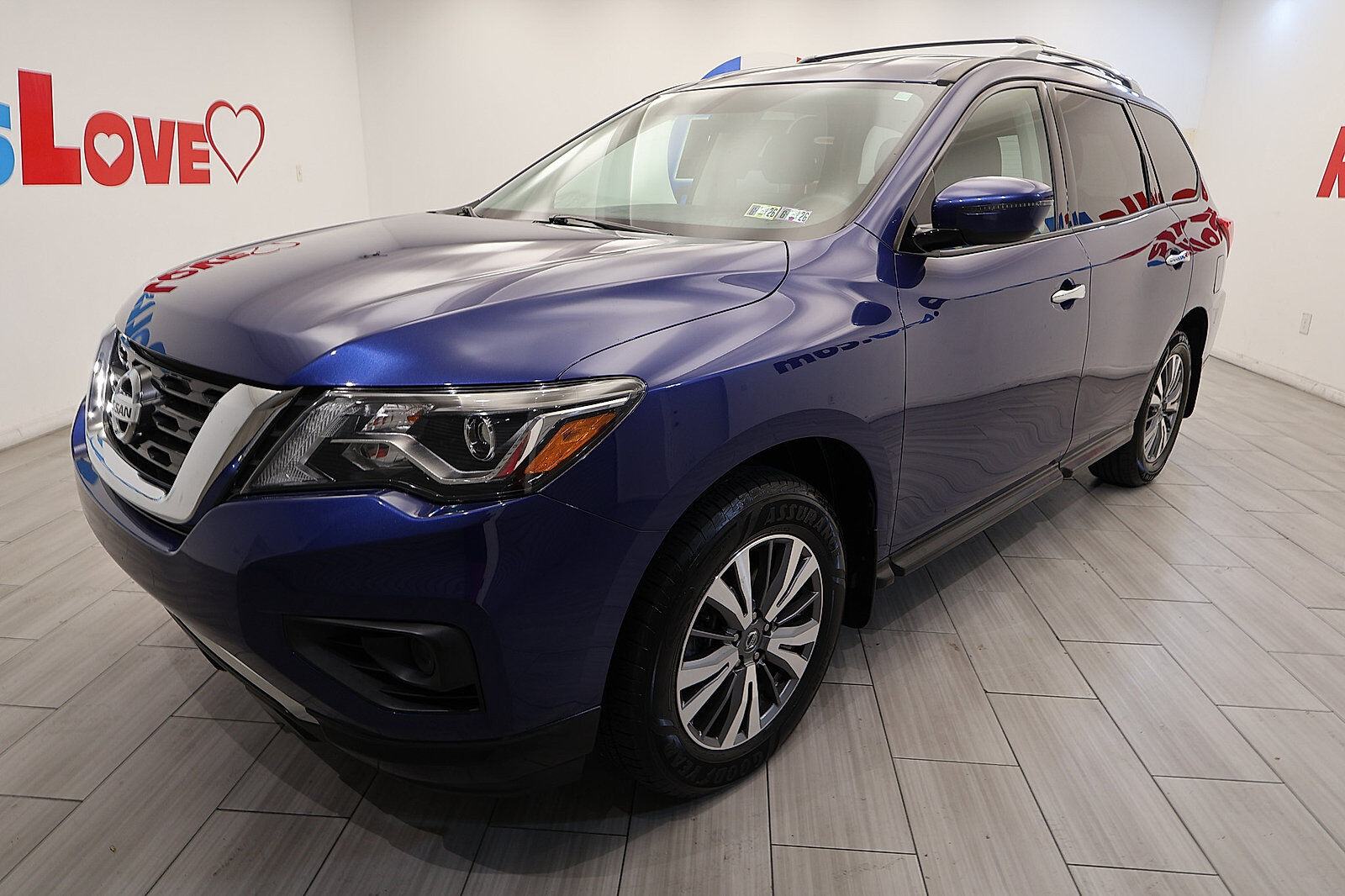 2020 NISSAN Pathfinder
