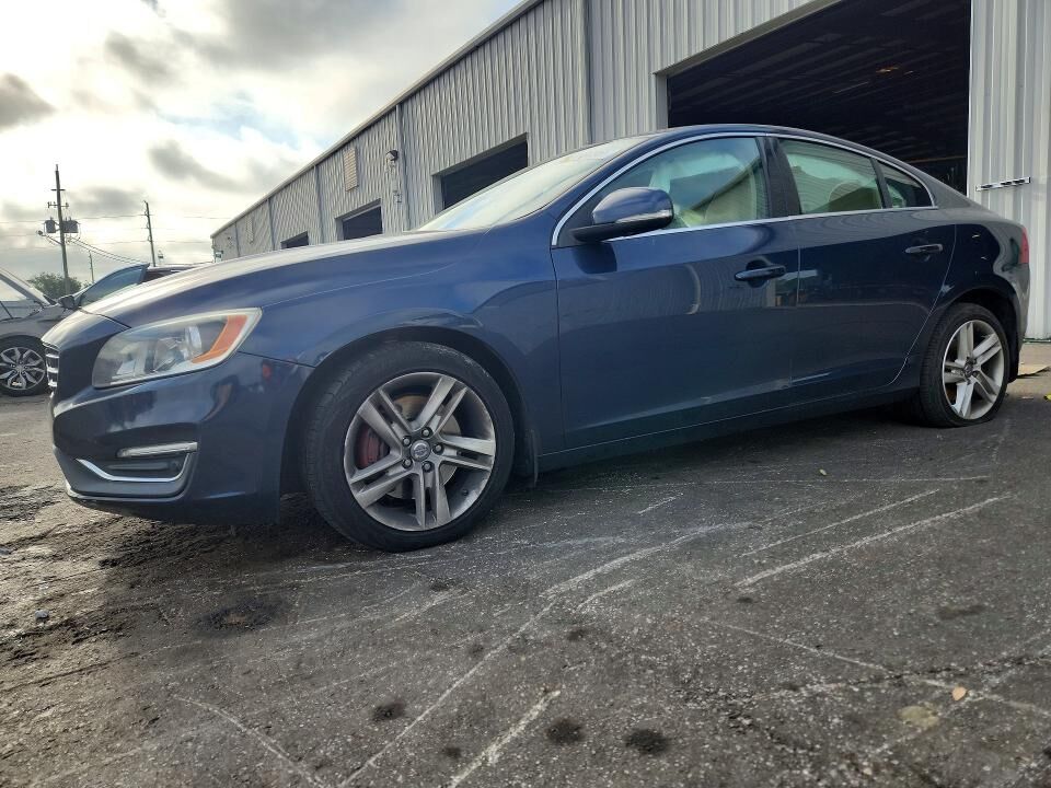 2014 VOLVO S60