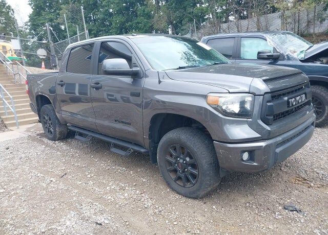 2016 TOYOTA Tundra