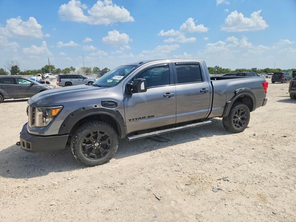 2019 NISSAN Titan