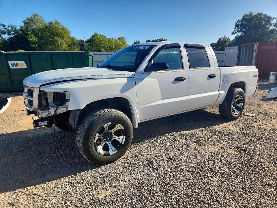2011 DODGE Dakota
