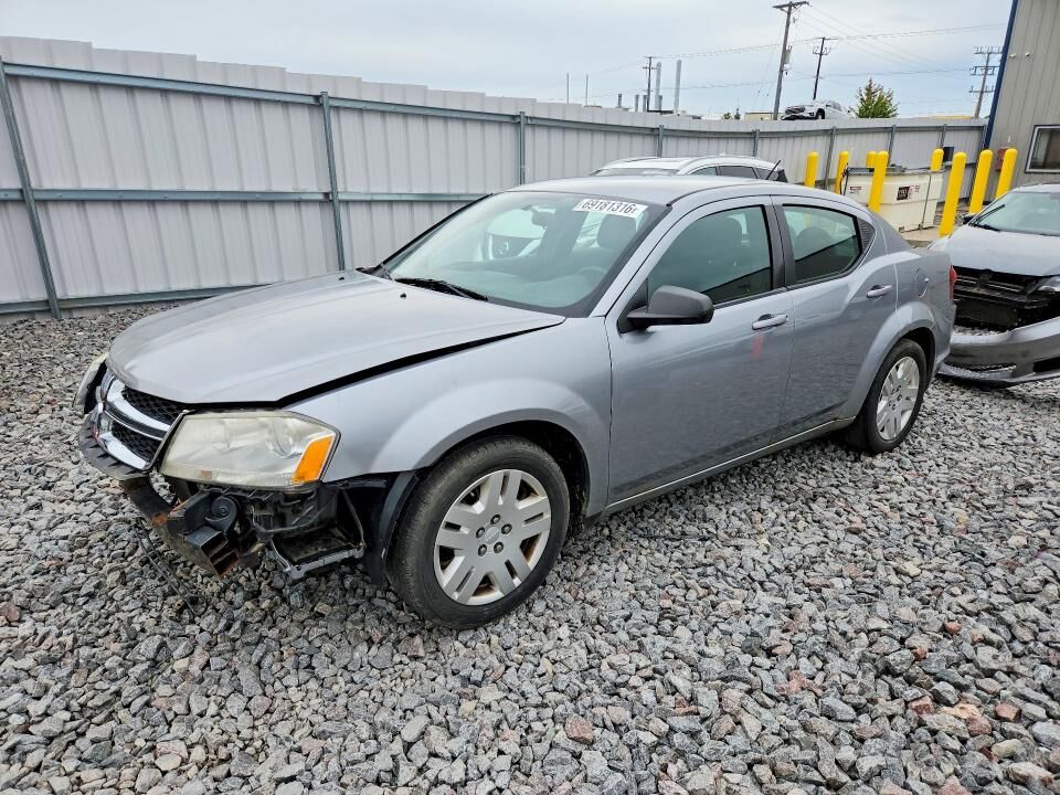 2013 DODGE Avenger