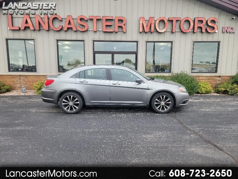 2011 CHRYSLER 200