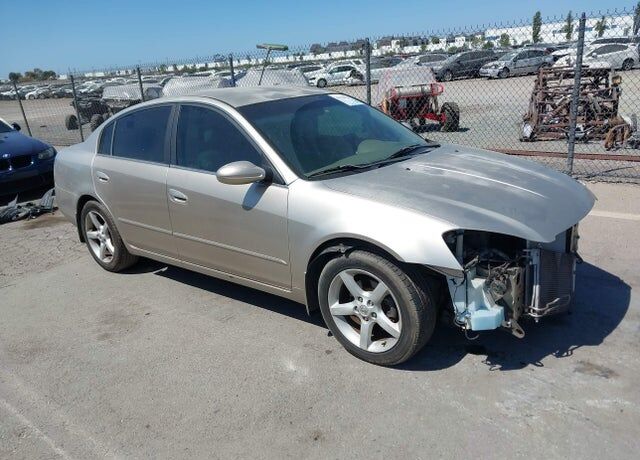 2005 NISSAN Altima
