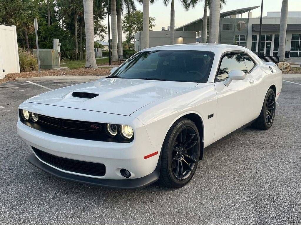 2022 DODGE Challenger