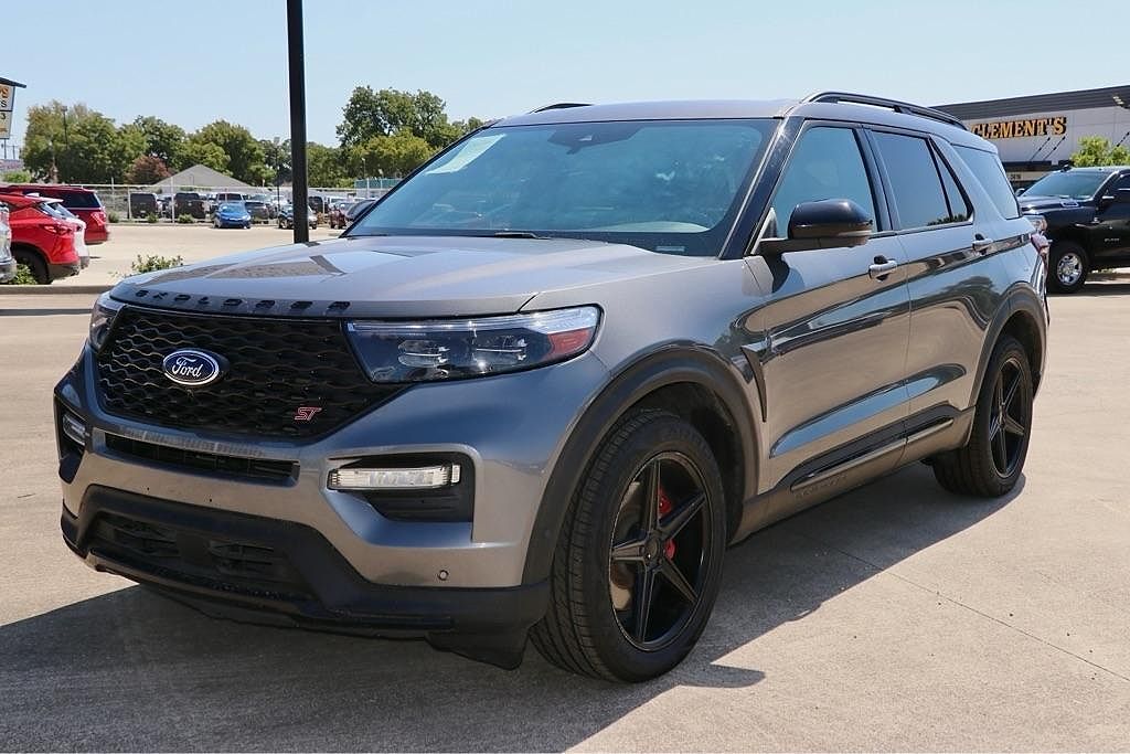 2021 FORD Explorer
