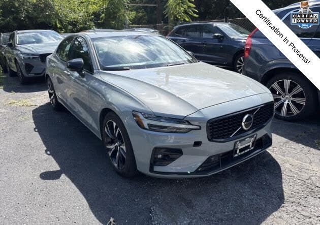 2024 VOLVO S60