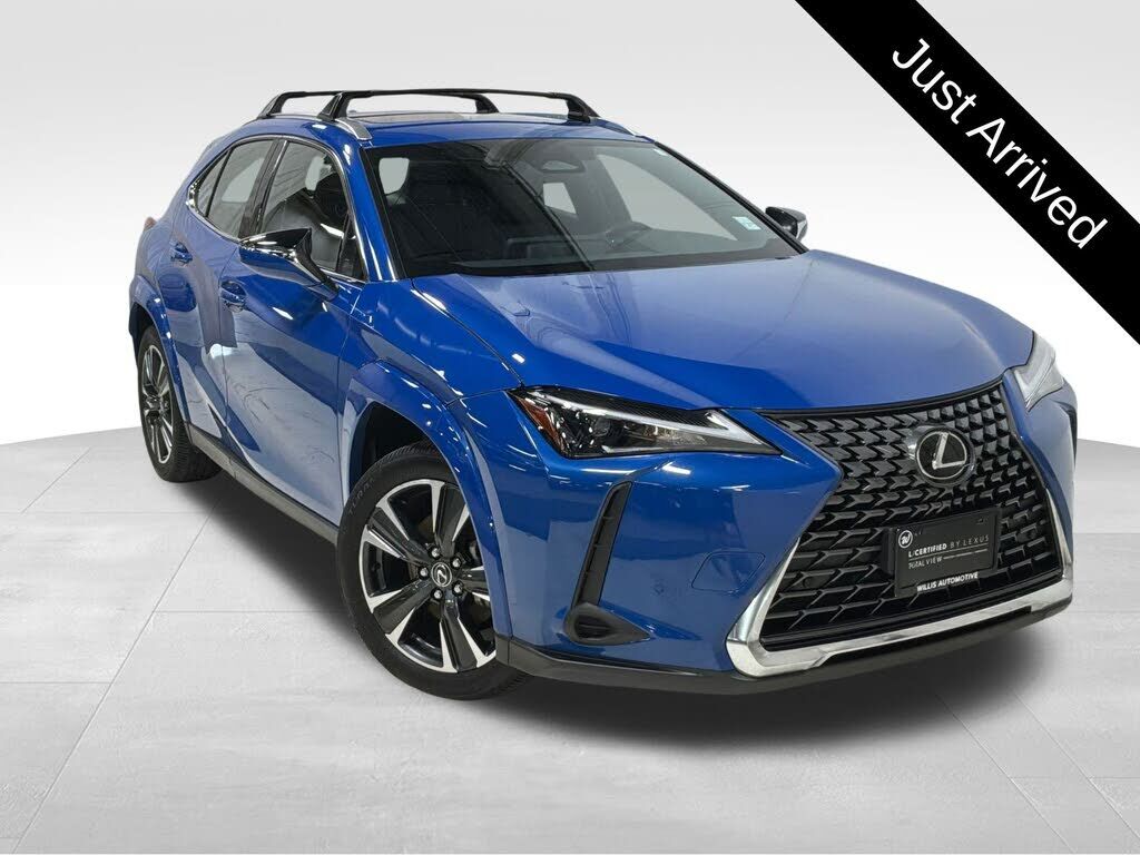 2025 LEXUS UX