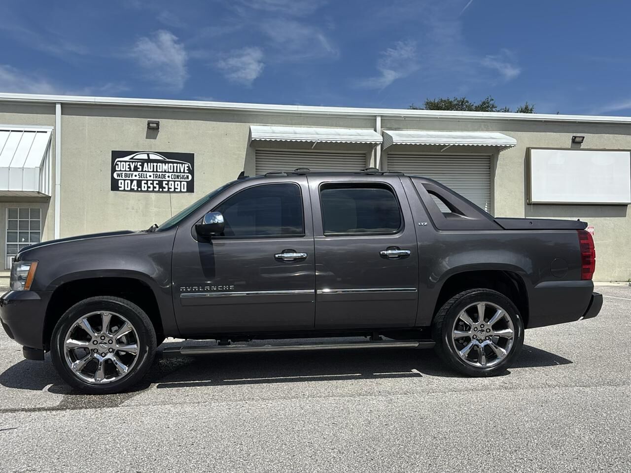 2011 CHEVROLET Avalanche