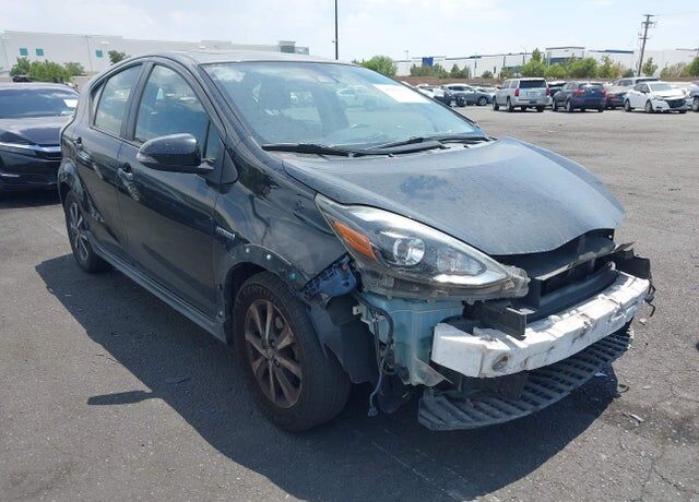 2018 TOYOTA Prius