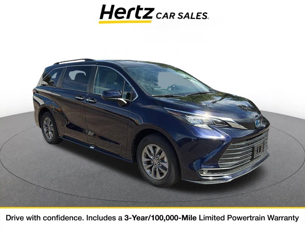 2025 TOYOTA Sienna
