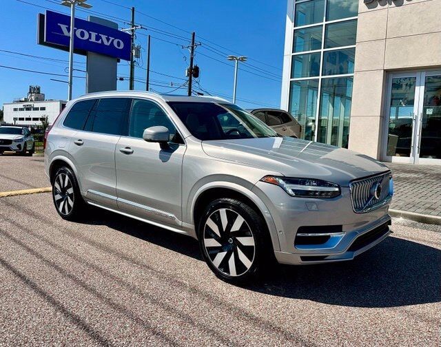 2024 VOLVO XC90
