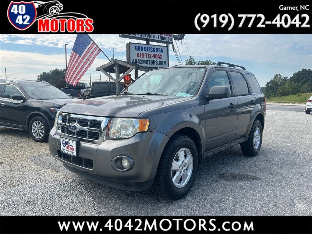 2010 FORD Escape