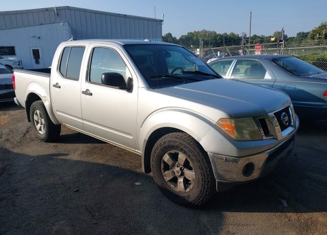 2011 NISSAN Frontier