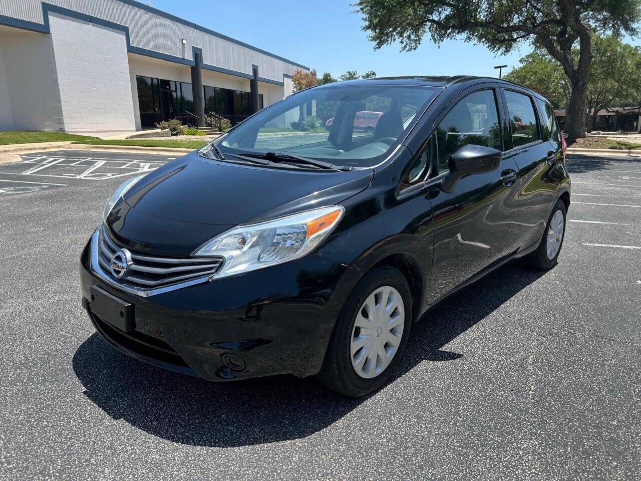 2016 NISSAN Versa