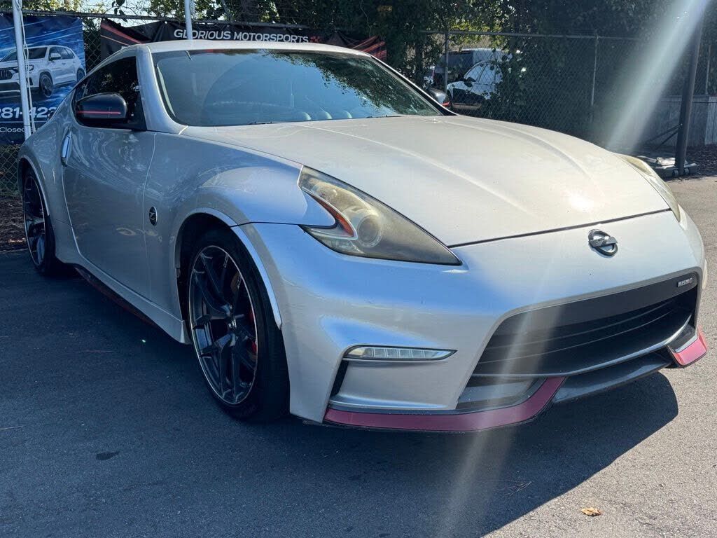 2017 NISSAN 370Z