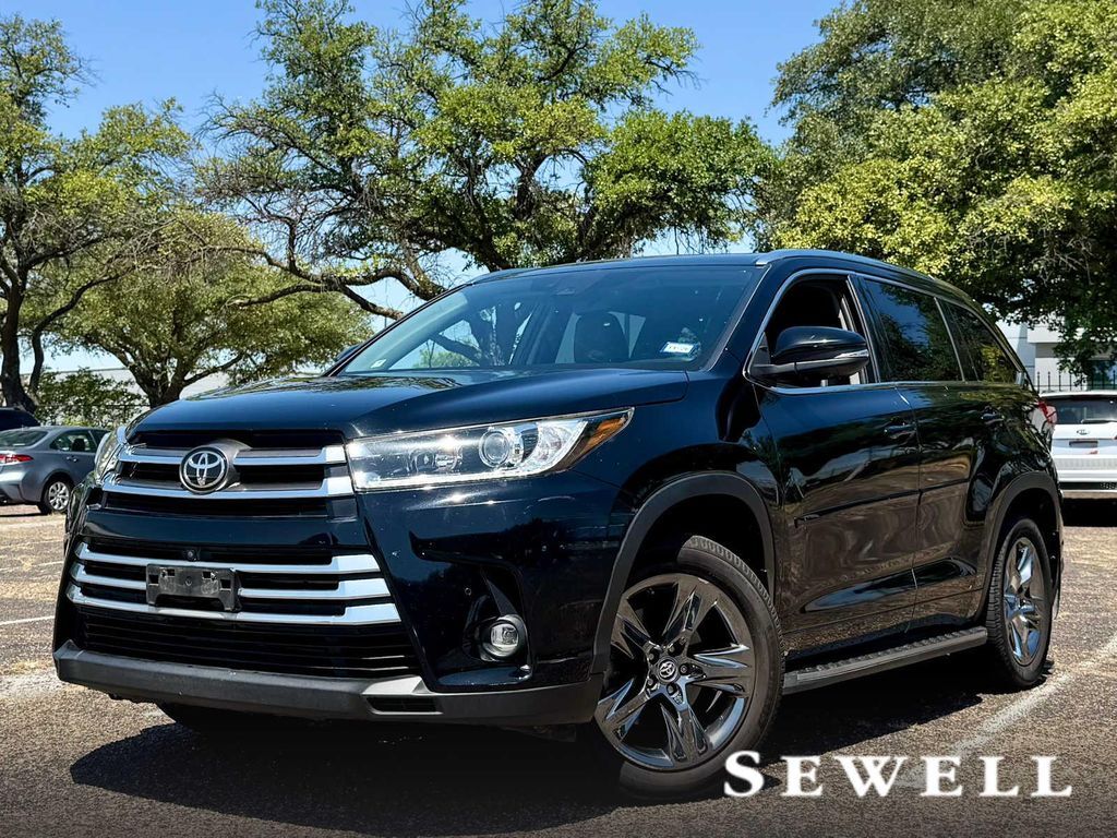 2019 TOYOTA Highlander