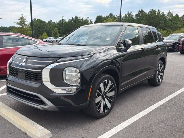 2025 MITSUBISHI Outlander