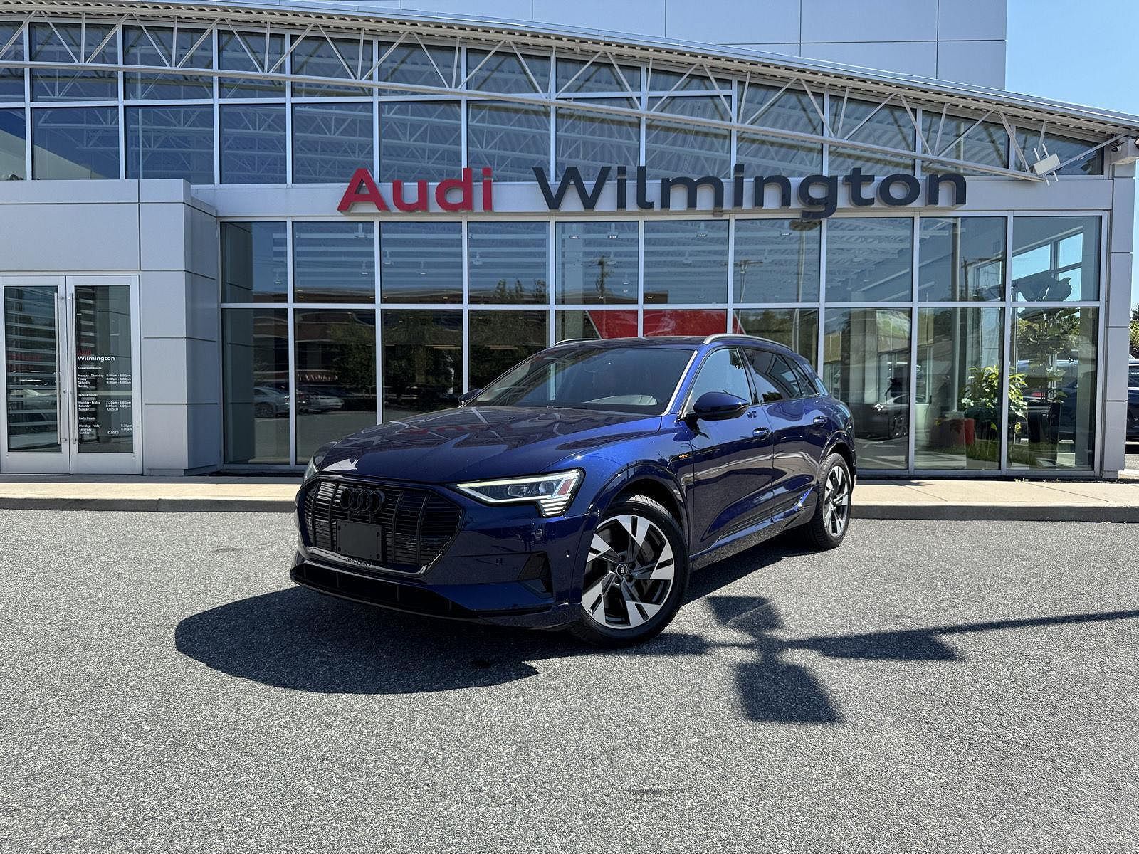 2022 AUDI e-tron