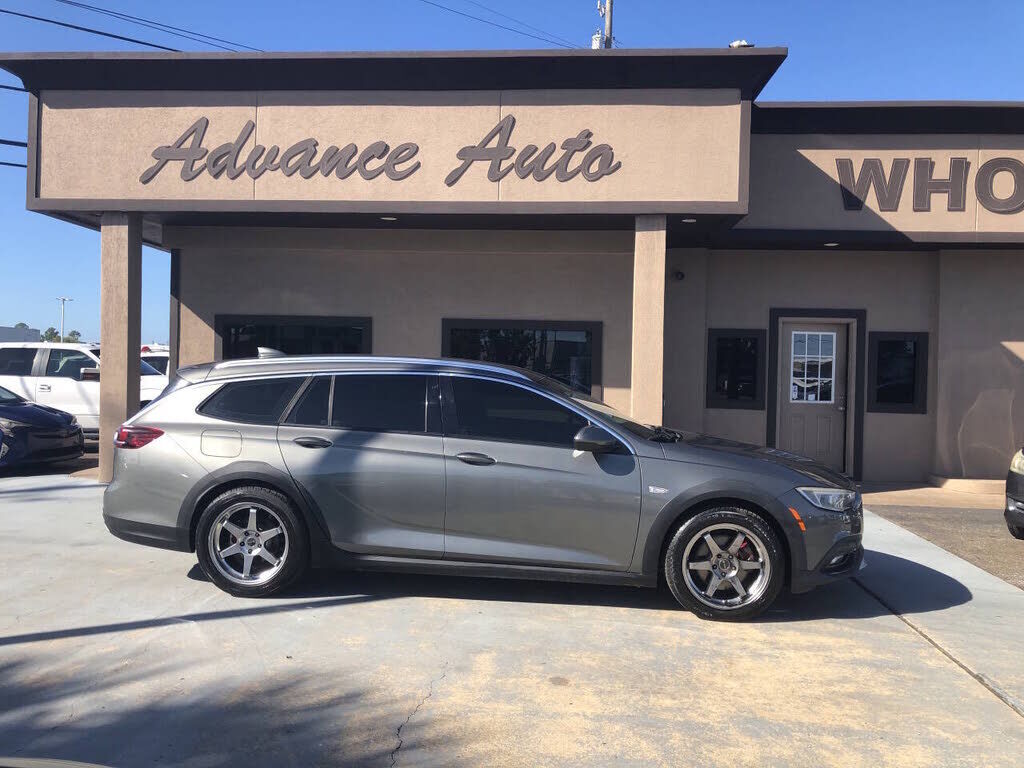 2018 BUICK Regal TourX