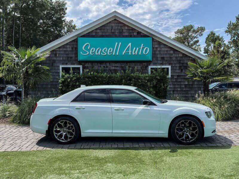 2018 CHRYSLER 300