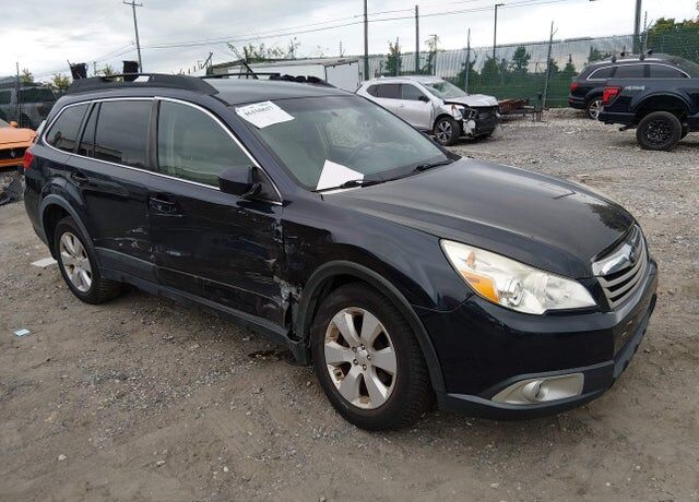 2012 SUBARU Outback