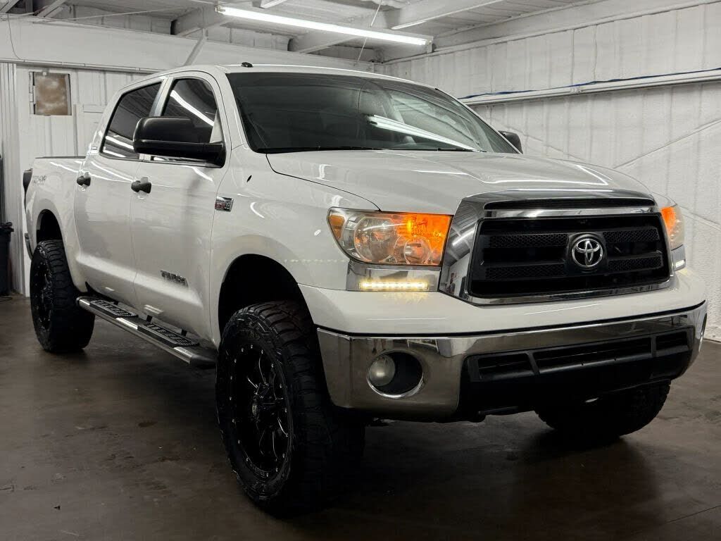 2013 TOYOTA Tundra