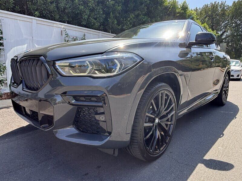 2022 BMW X6