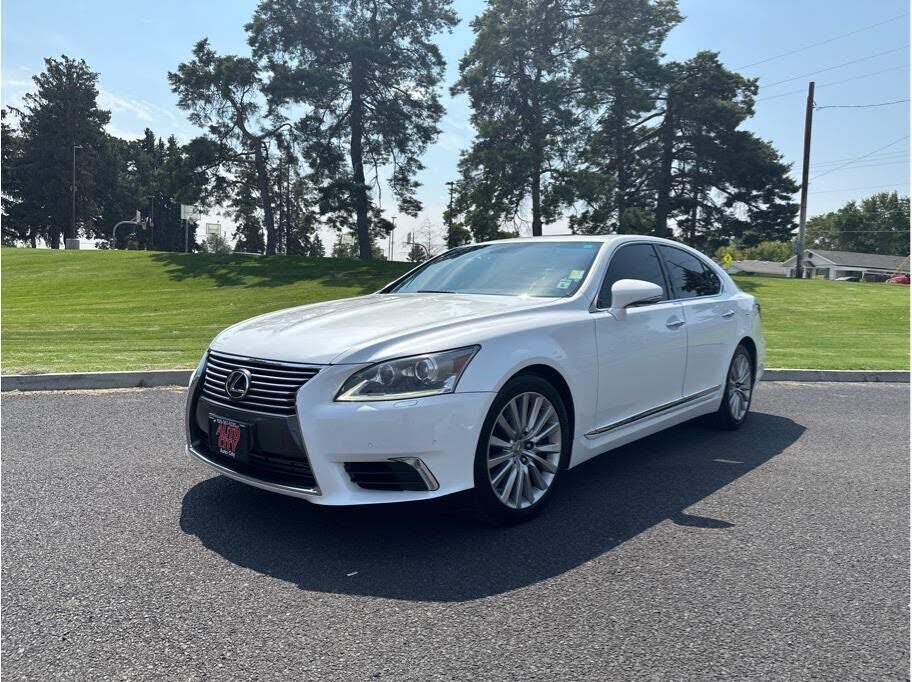 2013 LEXUS LS