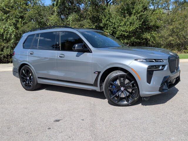 2023 BMW X7