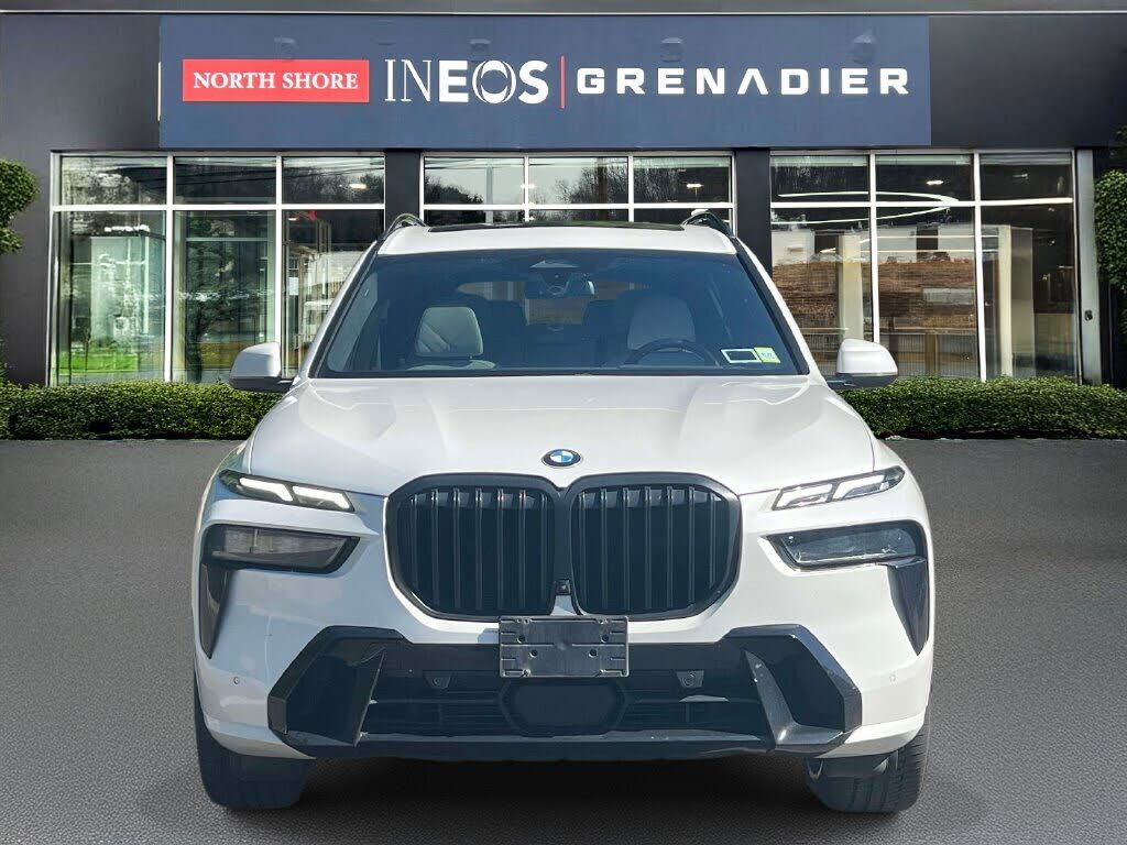 2023 BMW X7