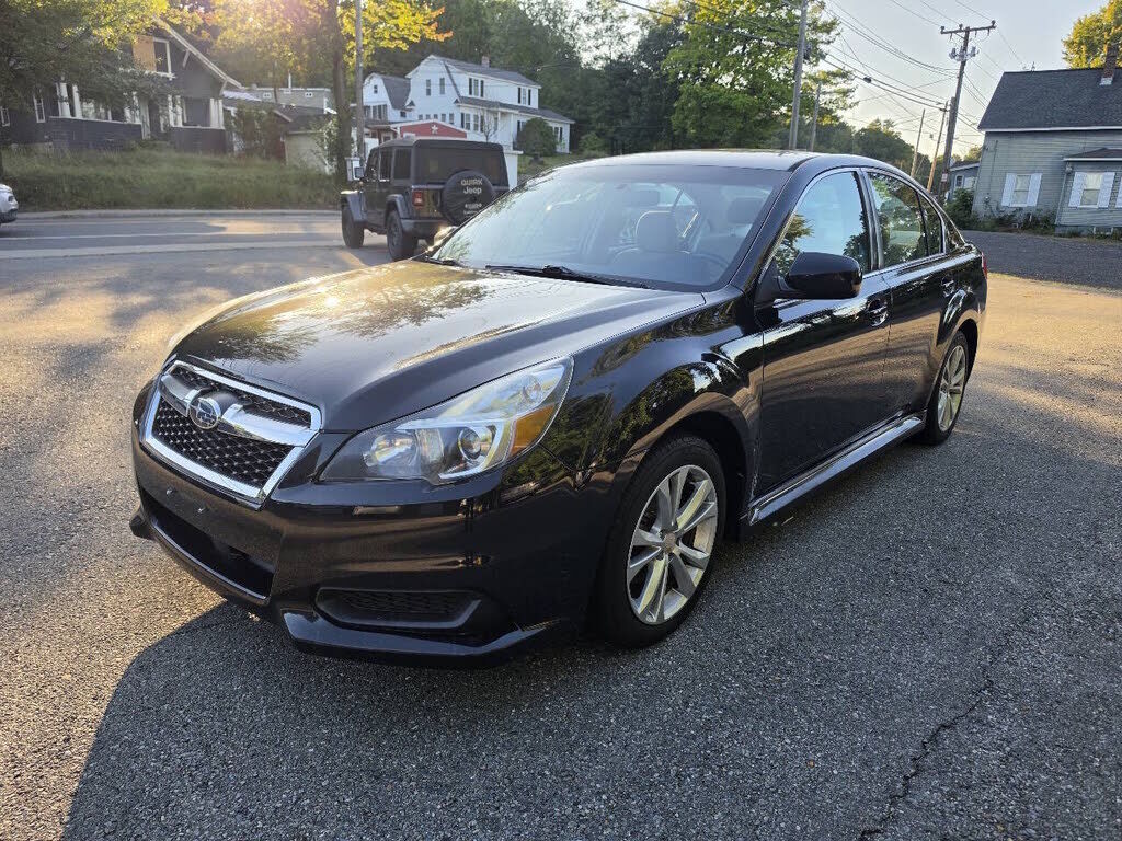 2013 SUBARU Legacy