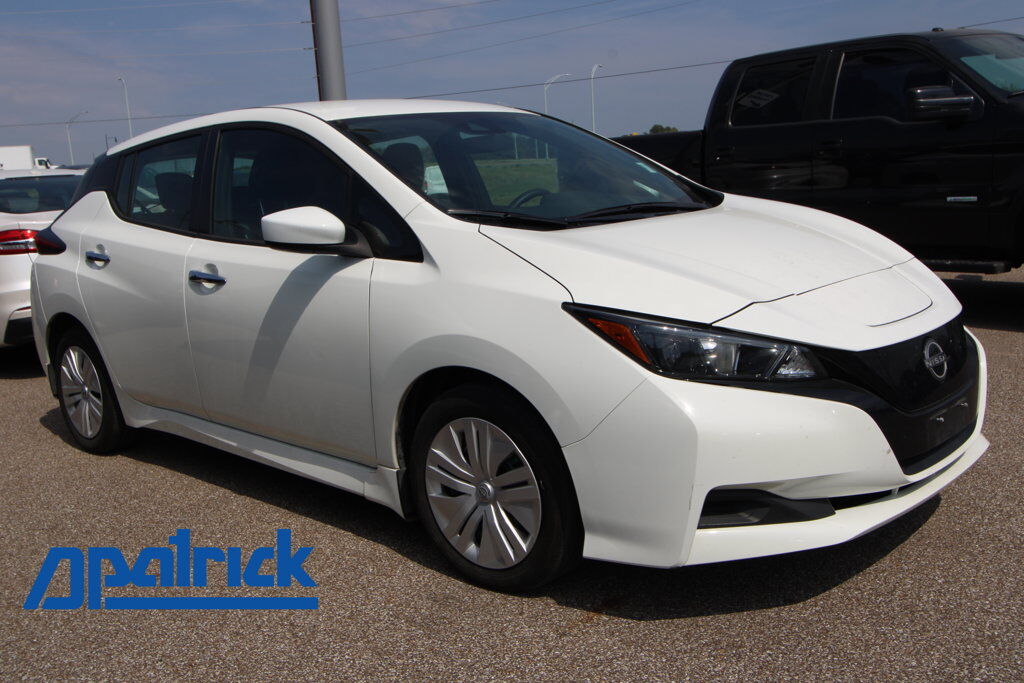 2025 NISSAN Leaf