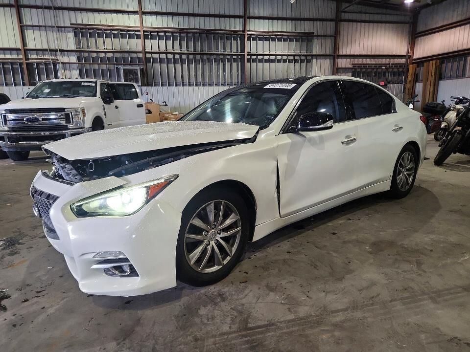 2014 INFINITI Q50