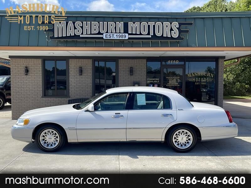 1999 LINCOLN Town Car