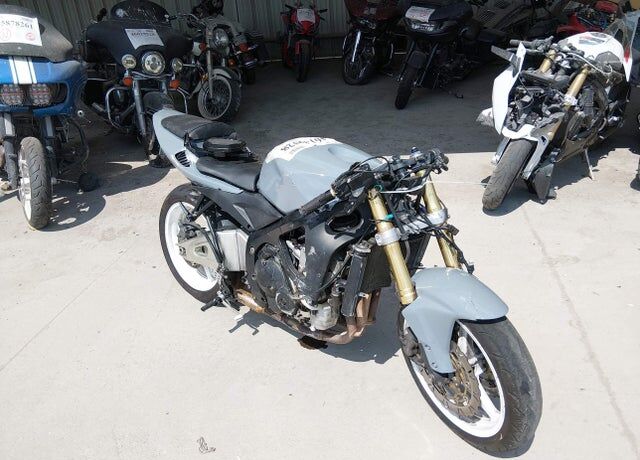 2006 HONDA CB