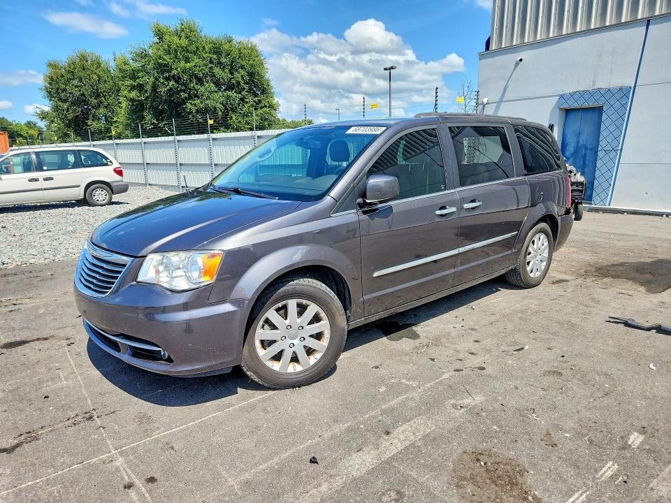2015 CHRYSLER Town and Country