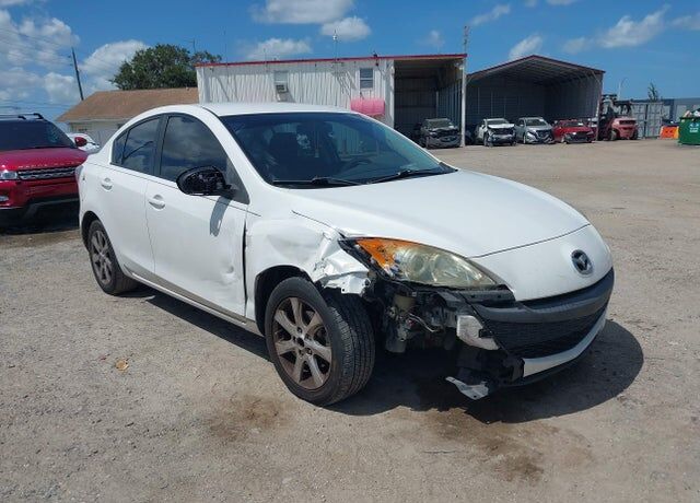 2010 MAZDA Mazda3