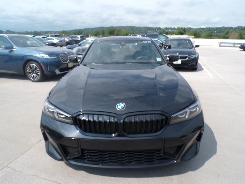 2023 BMW 330i