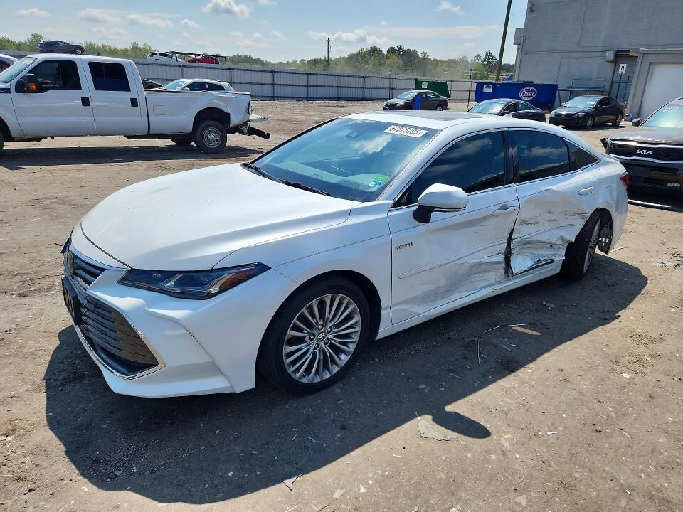 2019 TOYOTA Avalon