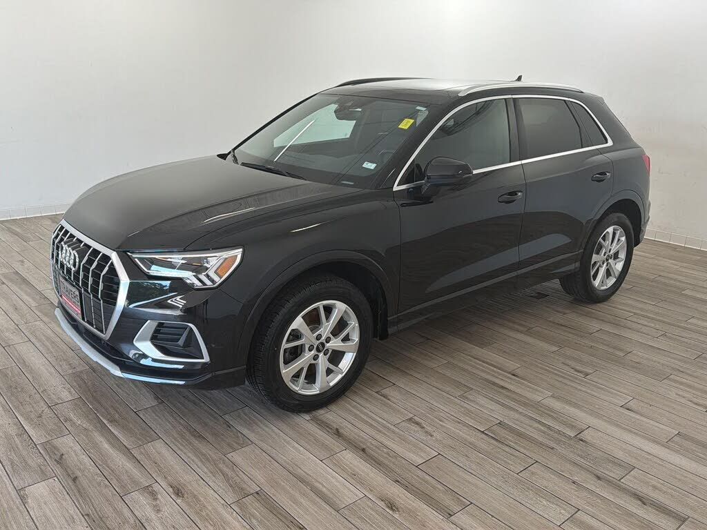 2023 AUDI Q3