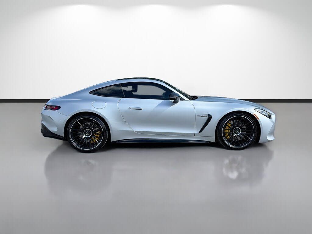 2025 Mercedes-Benz AMG GT