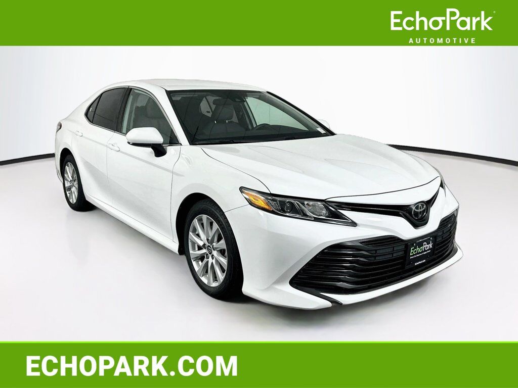 2020 TOYOTA Camry