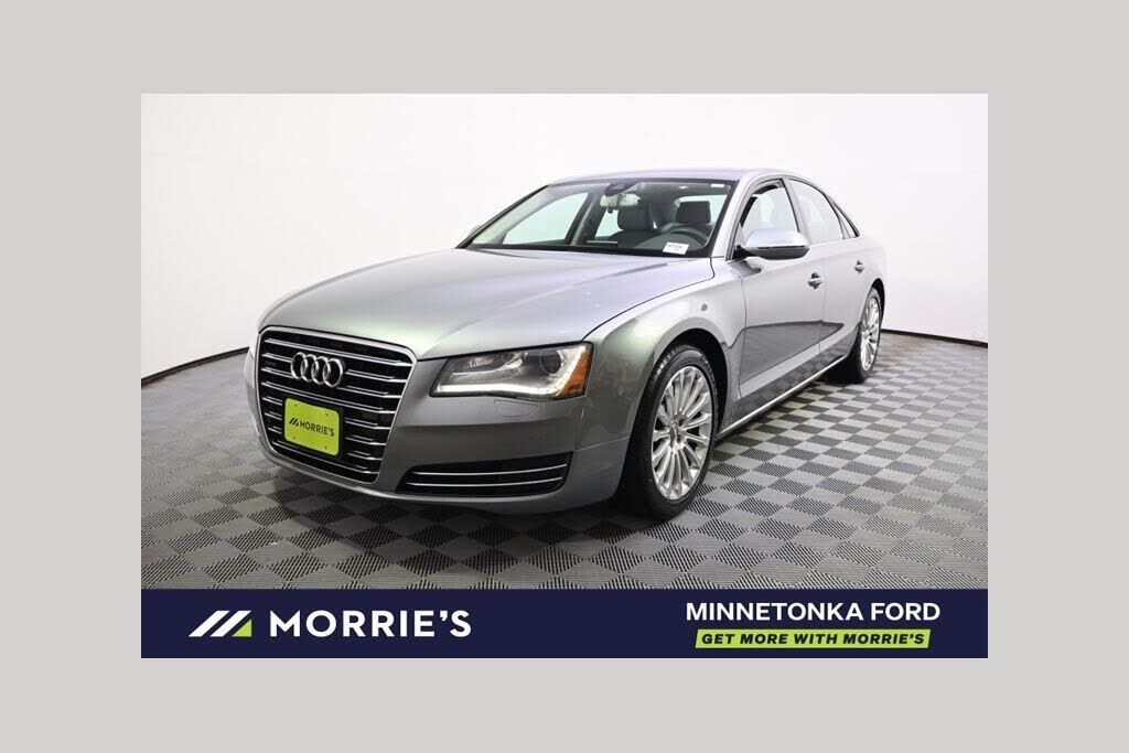 2013 AUDI A8