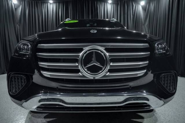 2026 Mercedes-Benz GLS-Class