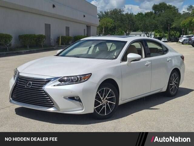 2018 LEXUS ES