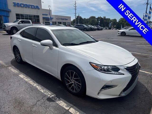 2016 LEXUS ES