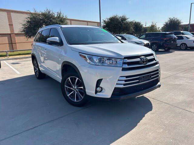 2018 TOYOTA Highlander